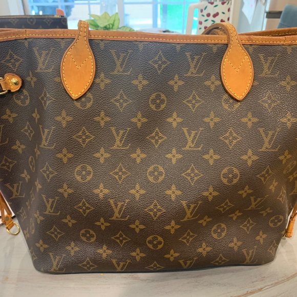 Louis Vuitton tote bag - Picture 2 of 9